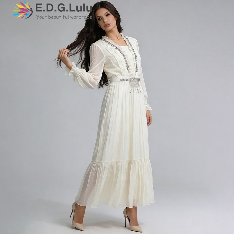 EDGLuLu Elegant White Chiffon  - Wedding Lulu 评论和价格